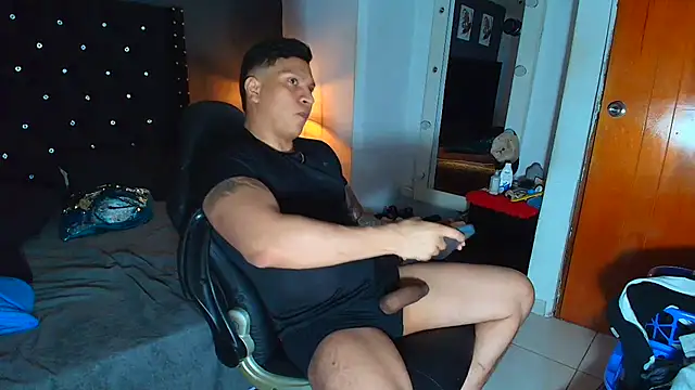 ethan dalton  online show from February 4, 3:01 am