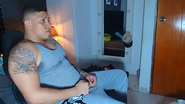 ethan dalton  online show from September 11, 3:05 am