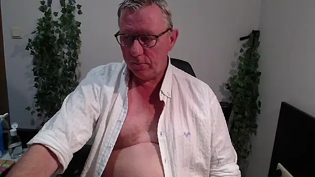 JamesBauer online show from September 19, 4:02 am