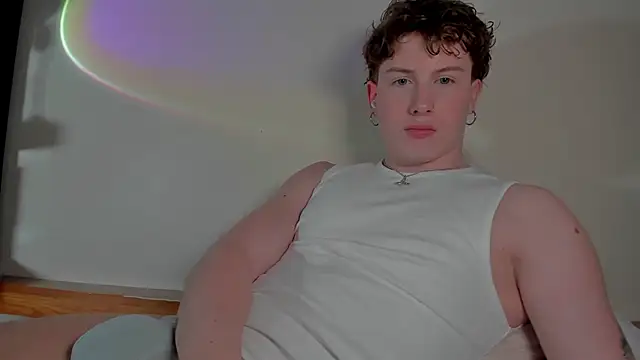 RobFavorite1 online show from March 21, 6:18 pm