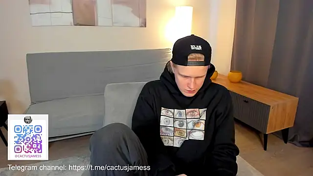 Snapshot of Cactus__James chatting on March 22, 6:43 am Cactus  James online show from March 22, 6:43 am