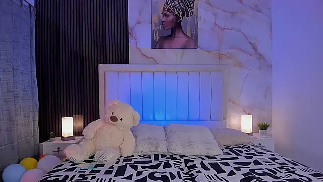 peachandtyron  online show from September 27, 4:10 am