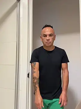 mateocali25 online show from May 15, 4:15 pm