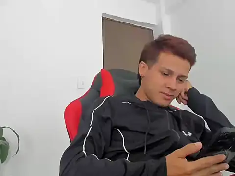 abel bigcok online show from January 8, 8:14 pm