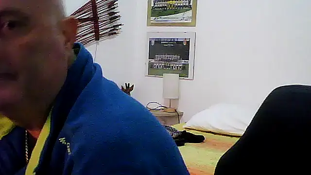 Alexis Bull online show from November 17, 10:51 am