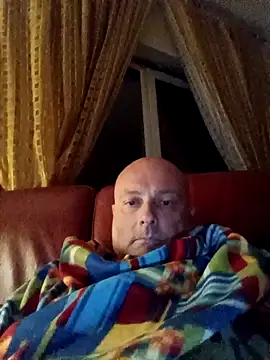 Alexis Bull online show from April 6, 10:21 pm