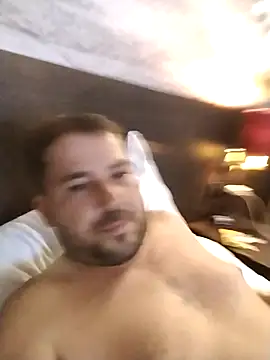 iunutmi online show from October 6, 7:29 pm