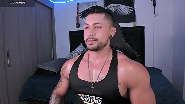 santi aesthetic online show from September 19, 3:18 am