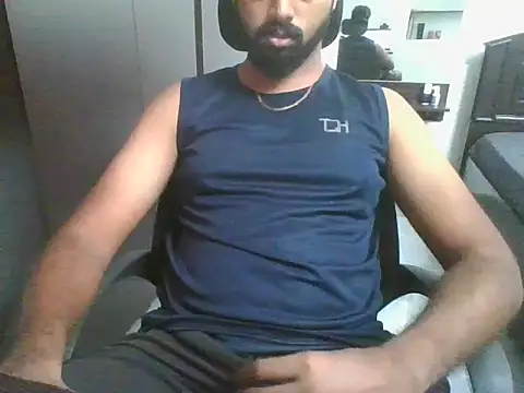 lovelyakash69 online show from September 21, 6:46 am