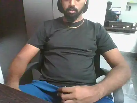 lovelyakash69 online show from September 15, 4:25 am