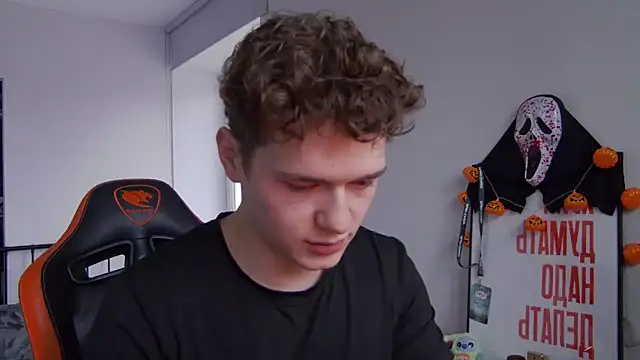 DanyDavis online show from November 6, 10:18 am