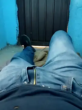 luuiss12 online show from September 22, 5:12 pm