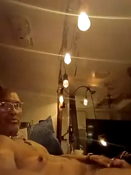 badboy2u2025 online show from March 12, 5:48 am