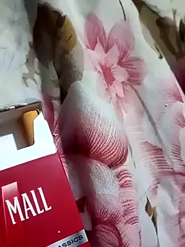 Snapshot of ConfidedAward chatting on October 29, 12:19 pm ConfidedAward online show from October 29, 12:19 pm