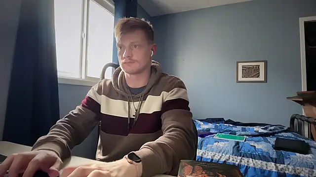 lustylyndon online show from April 16, 11:07 pm