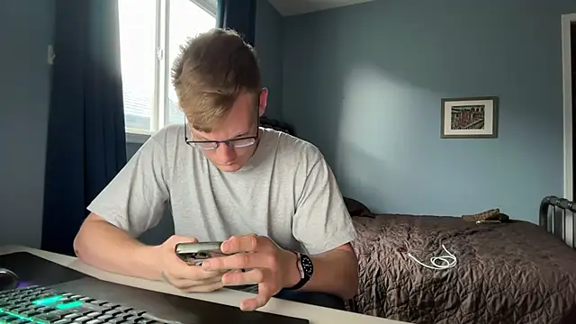 lustylyndon online show from June 16, 3:14 pm