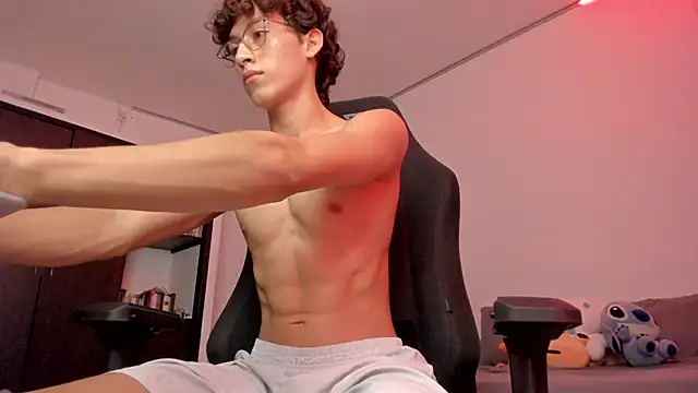 velvet skyn online show from October 5, 8:40 am