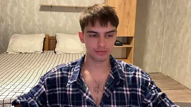 Snapshot of elliot_scott chatting on September 13, 3:35 pm elliot scott online show from September 13, 3:35 pm