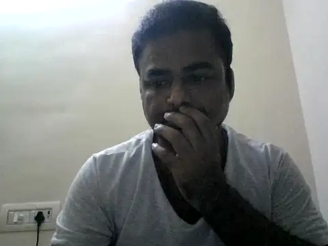 sree4143 online show from September 26, 3:43 pm