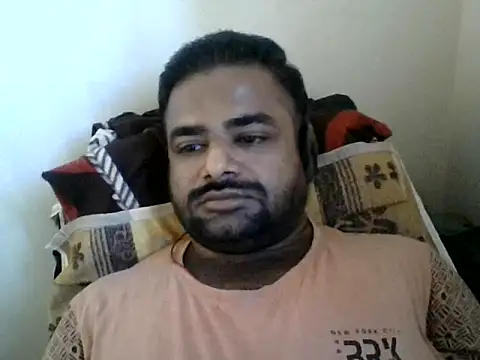 sree4143 online show from September 18, 2:46 am