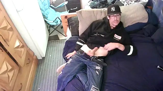 Snapshot of David1982qq chatting on October 10, 11:30 pm David1982qq online show from October 10, 11:30 pm