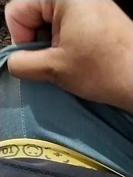 CESC083 online show from March 12, 7:49 am