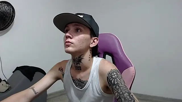 StraightBoy Nick online show from May 22, 8:25 pm