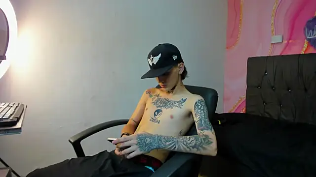 StraightBoy Nick online show from October 2, 8:35 pm