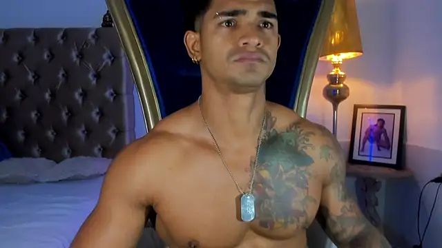 Snapshot of antonio__444 chatting on October 2, 11:47 am antonio  444 online show from October 2, 11:47 am