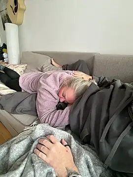 Eeeyoreeem online show from February 7, 2:24 pm