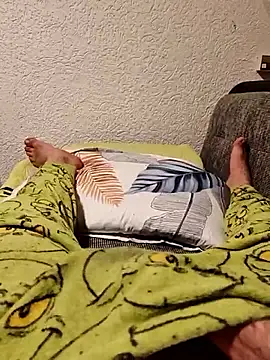 Livian69557 online show from April 6, 9:48 pm