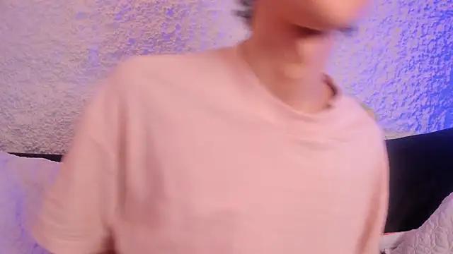 Snapshot of thiago_kinghot chatting on September 13, 3:02 pm thiago kinghot online show from September 13, 3:02 pm