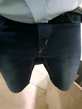 Snapshot of indoreboy1 chatting on September 9, 11:42 am indoreboy1 online show from September 9, 11:42 am