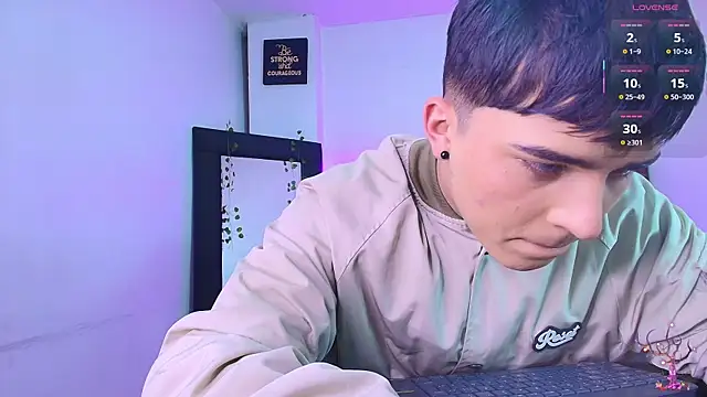 Lucass love online show from October 8, 1:48 pm