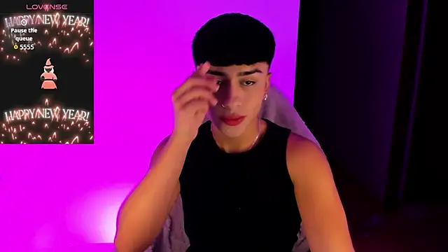 Snapshot of Matheewx_m chatting on October 1, 5:33 am Matheewx m online show from October 1, 5:33 am