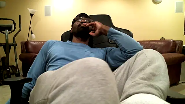 james421   online show from June 1, 2:23 am