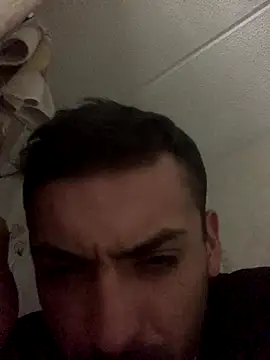 Snapshot of malek_xarx_ chatting on September 9, 2:33 am malek xarx  online show from September 9, 2:33 am