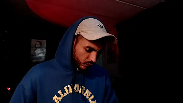 Snapshot of malek_xarx_ chatting on October 14, 12:50 am malek xarx  online show from October 14, 12:50 am