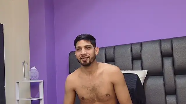 ashtoncooperr online show from September 22, 8:19 pm