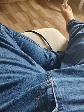 LeoMaduroSP online show from November 16, 3:03 pm