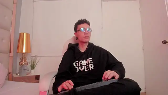 dark sun302 online show from November 13, 9:52 pm