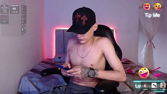 Ethanho0t online show from May 29, 6:51 pm