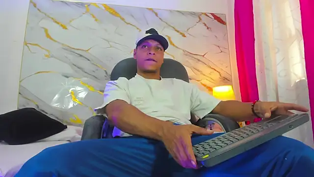 Ricky Owens1 online show from October 4, 8:46 pm