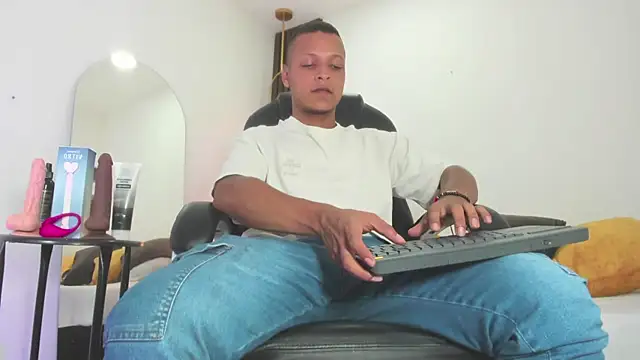 Ricky Owens1 online show from September 24, 1:53 pm