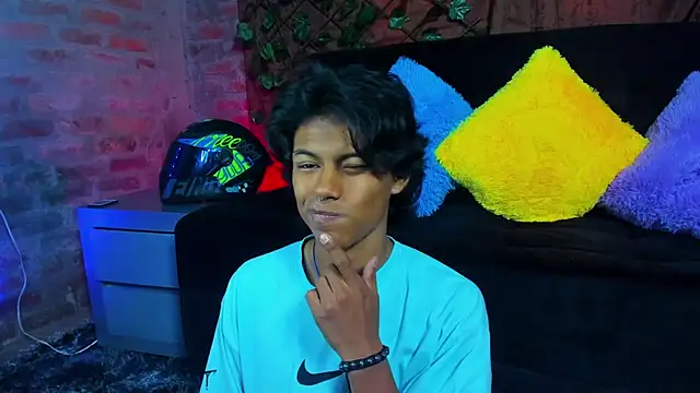 dreyk20 online show from February 6, 9:44 pm