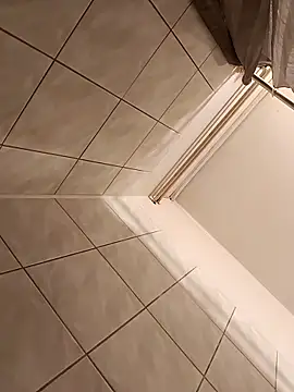 Radsjxh online show from February 9, 2:44 pm