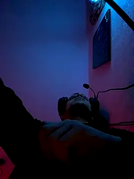 Snapshot of PUER4IK chatting on October 3, 6:57 pm PUER4IK online show from October 3, 6:57 pm