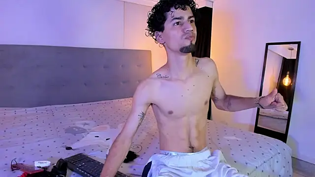 Chris Angel  online show from March 19, 3:43 am