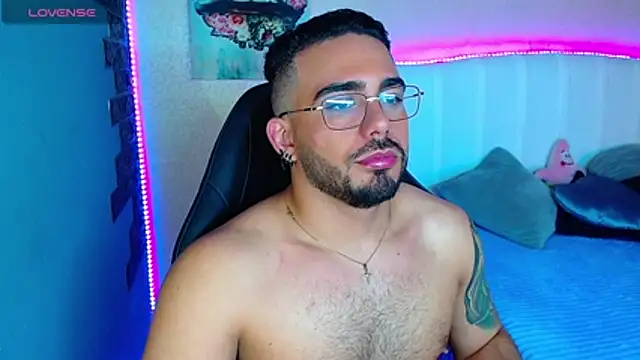 adamhairy online show from July 11, 11:51 pm