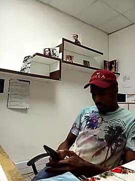 Snapshot of TPNUTS chatting on September 11, 10:58 am TPNUTS online show from September 11, 10:58 am